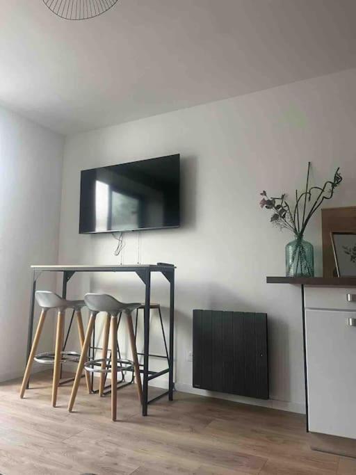 La Grange Eiffel Appartement Cosy Avec Parking Ferme Et Terrasse Wood Coutiches Exteriér fotografie